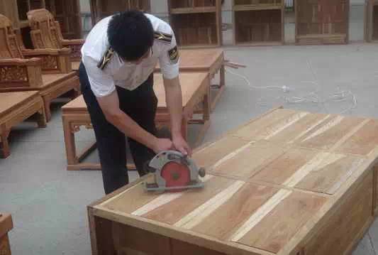 關(guān)于紅木家具的白皮和識別,你必須知道這些