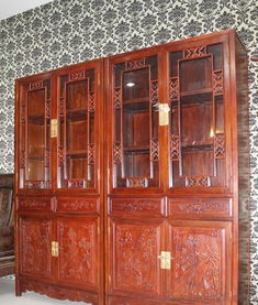 開封天龍家具廠 定制實(shí)木家具，領(lǐng)略紅木雕花古典書柜之美